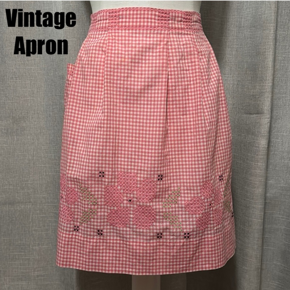 Vintage Apron-Pink and White Cotton Gingham-Cute Stitch Pattern